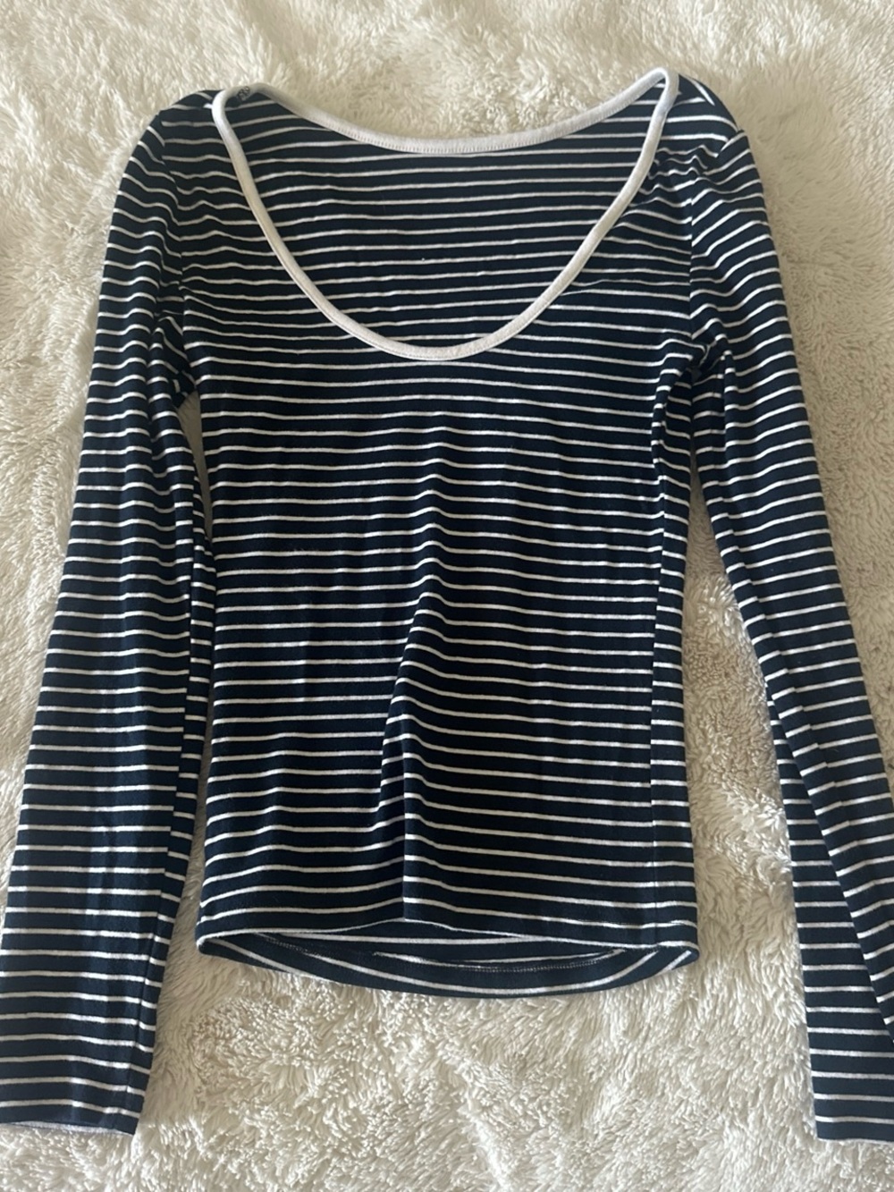 Universal Thread Navy & White Striped Long-Sleeve Scoop Neck Tee